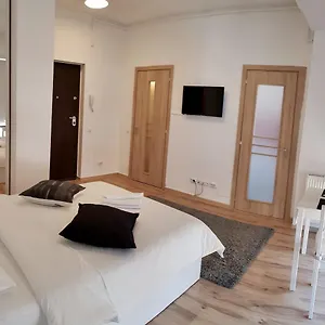 Studio Confort 3 בוקרשט